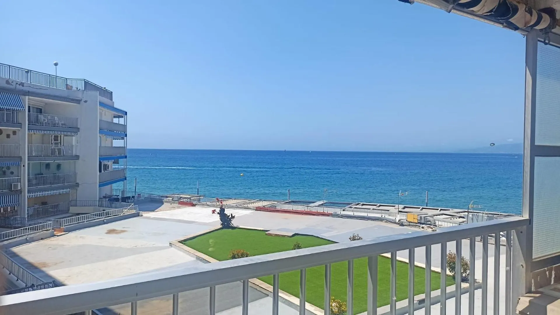 Апартаменты Apartamento Pilons, Salou Primera Linea De Mar